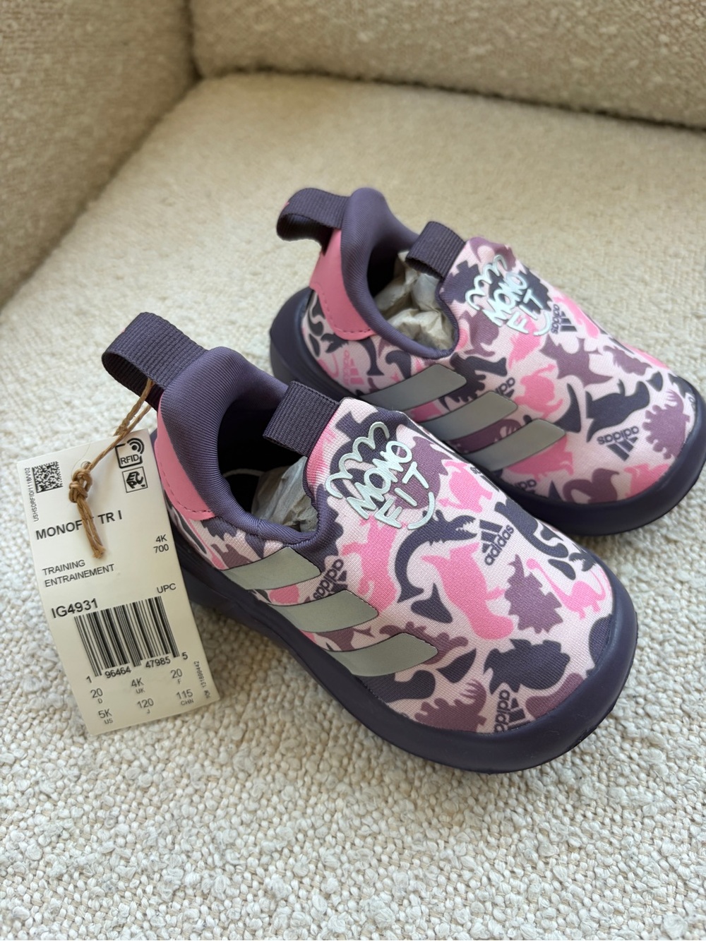 NWT - adidas Mono Fit slip on toddler shoe. Sz 5k